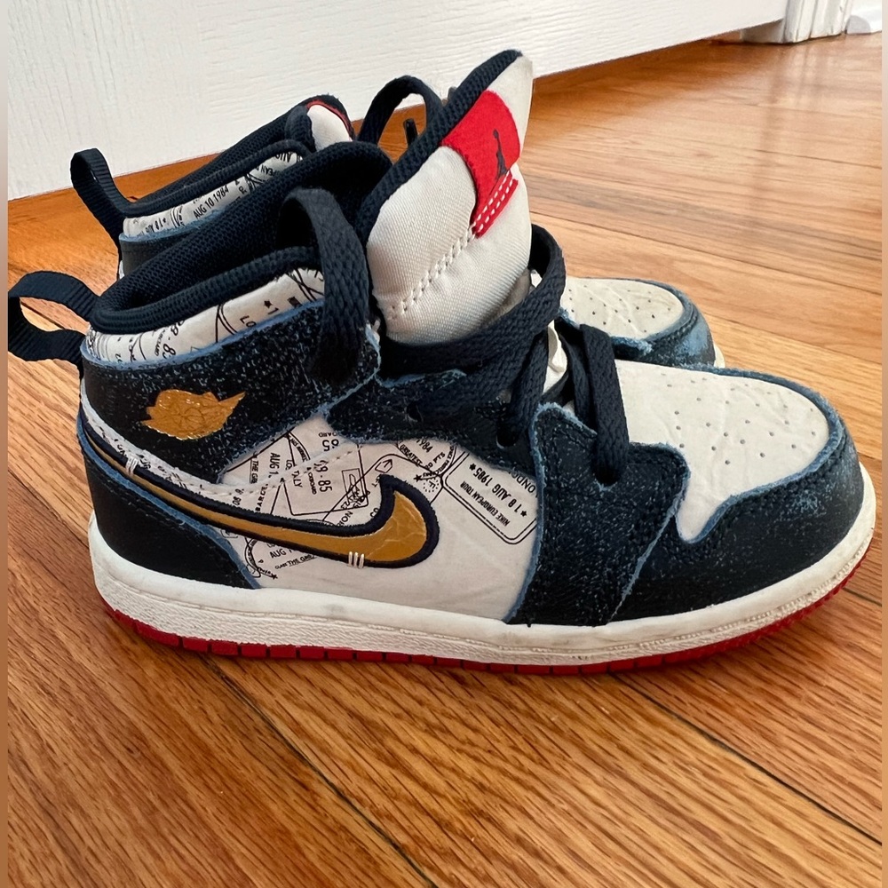 Toddler Jordans Size 8